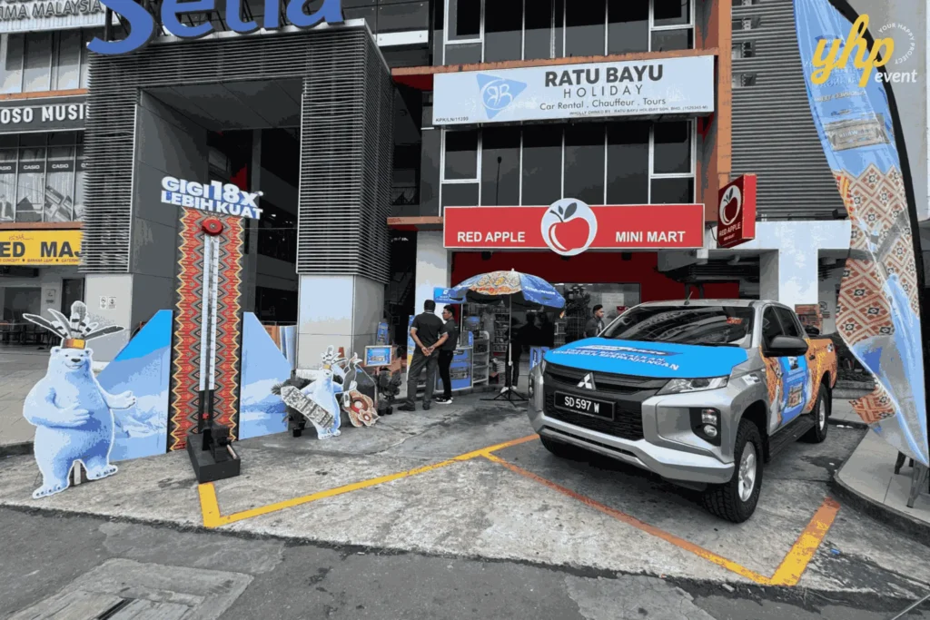 Fresh & White Borneo Edition: Out-of-Home Activation Across Sabah & Sarawak 5 Fresh White Borneo 1