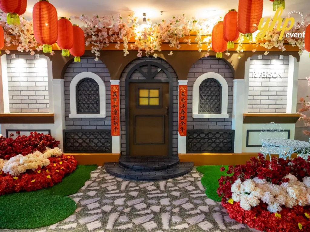 Riverson - Christmas & Lunar New Year Decoration 11 Traditional Chinese house facade for an event with red lanterns and cherry blossom flowers