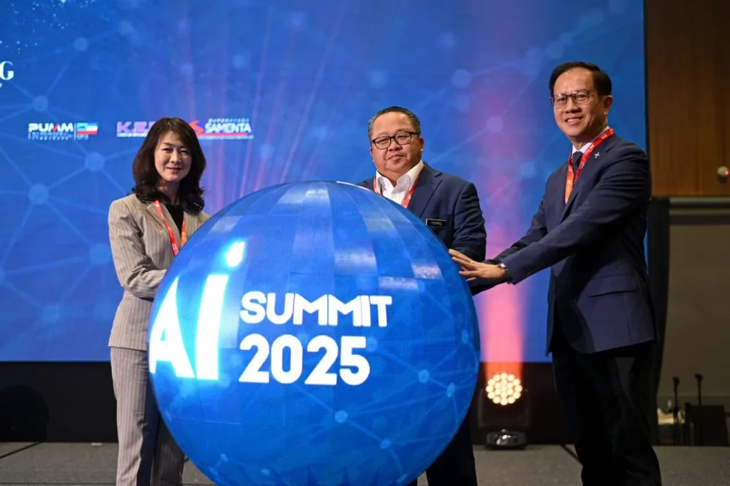 SME Expo AI Summit 2025 - Sabah International Convention Centre (SICC) 2 Three dignitaries pose with AI Summit 2025 branded globe at the summit opening in SICC Kota Kinabalu