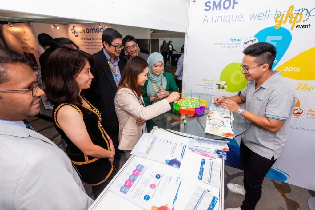 Exploring Advancements in Surgical Care: Highlights from the Sabah Surgical Conference 10 Attendees participating in an interactive product demo