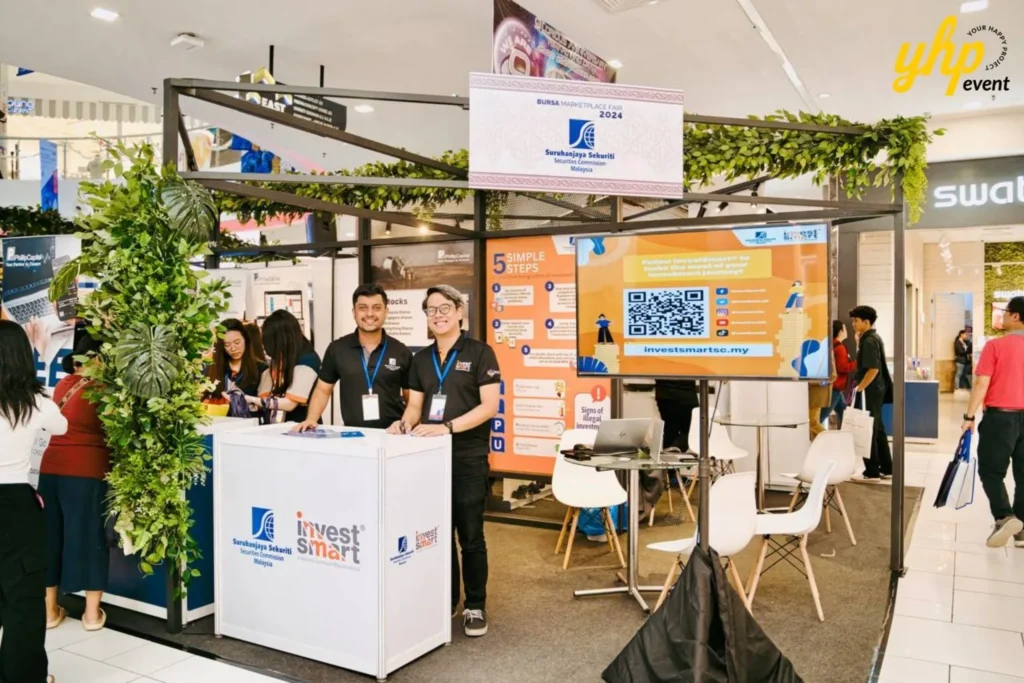 Bursa Marketplace Fair 2024: Sarawak Edition 11 The Securities Commission Malaysia booth features digital displays for the Bursa Marketplace Fair 2024