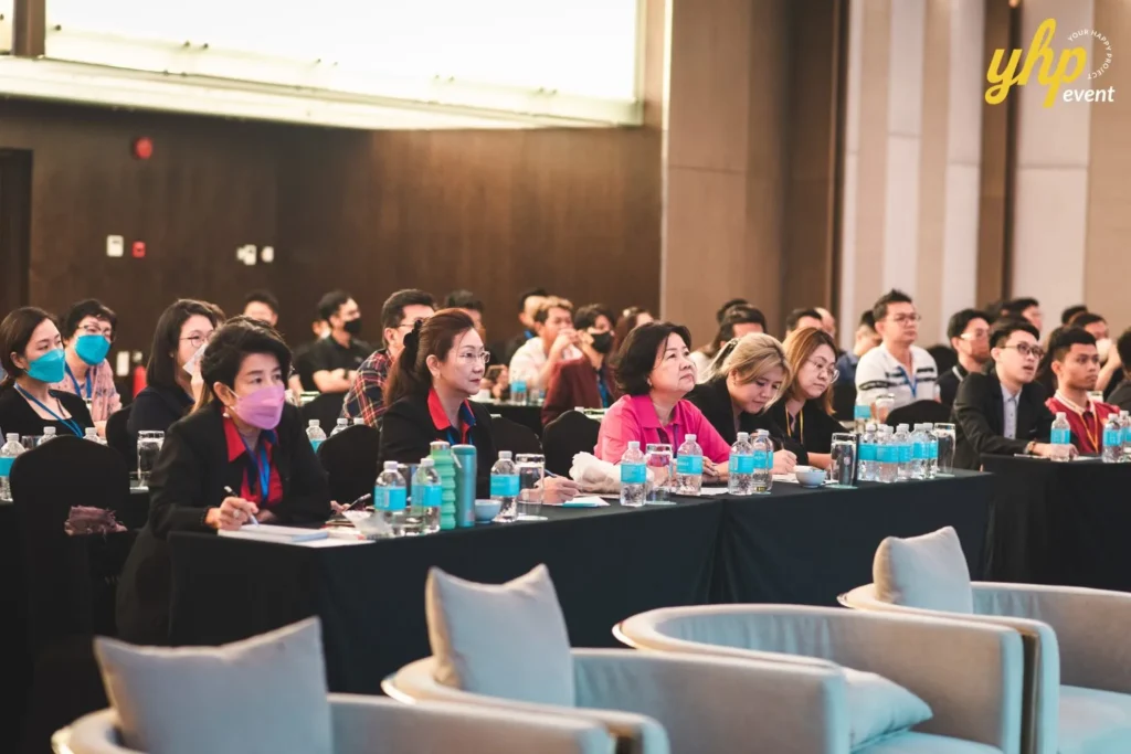 Empowering Entrepreneurs: YPPKM Small Business Seminar in Kota Kinabalu 7 Attentive audience members participate in the YPPKM road to success seminar in Le Meridien Hotel Kota Kinabalu