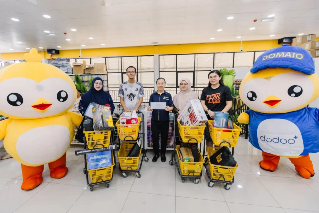 DOMAIO Papar Opening 