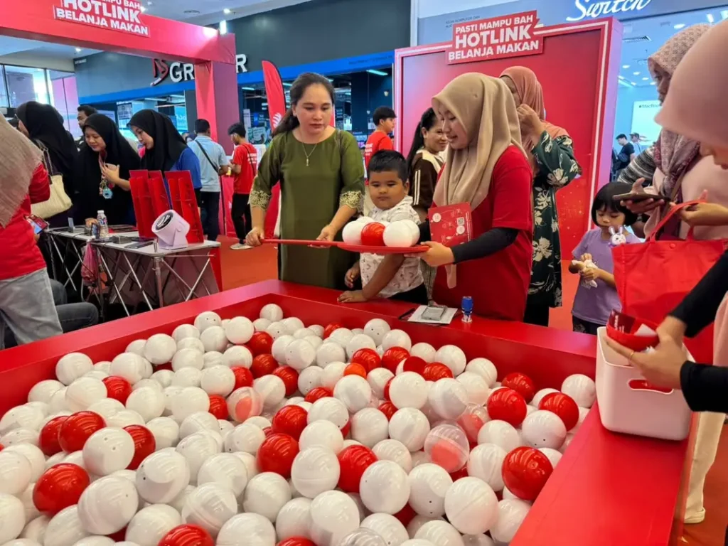 Lucky Scoop Game at Sandakan
